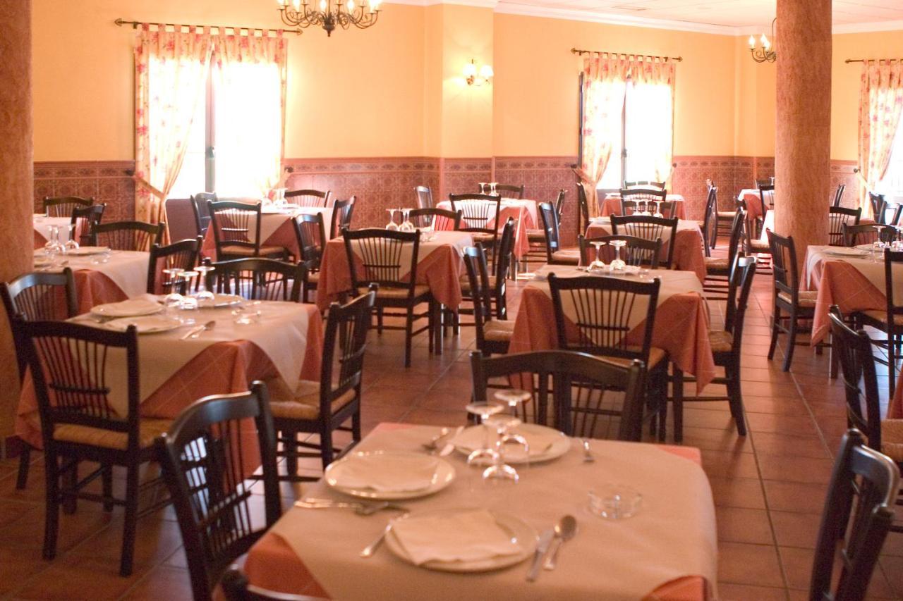 Hotel-Restaurante Cerrillo San Marcos Diezma Eksteriør bilde